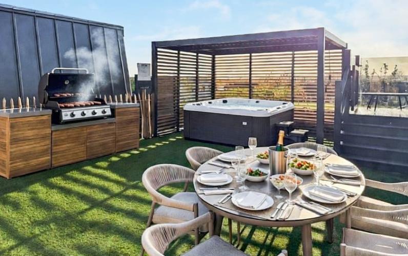 Luxury Cornwall Wellness Hideaway with Private Spa Garden