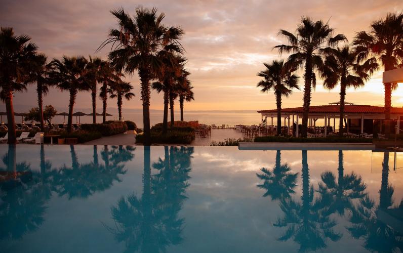 Incredible Last Minute 5* Greek Escape